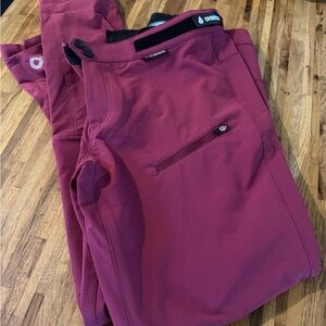 Women Dharco Gravity Pants